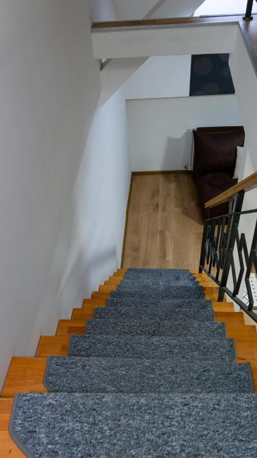 San Lux Dunavska Novi Sad Exteriör bild