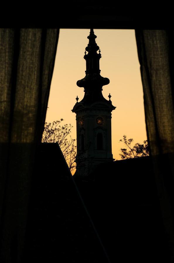 San Lux Dunavska Novi Sad Exteriör bild